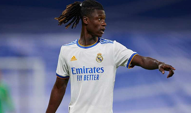 皇马双后腰实验：卡马文加难担重任